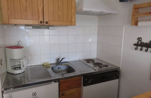Allos Apartment | Studio 27m2+ Terrace 15 m2, south-facing, panoramic view, 250m from the slopes