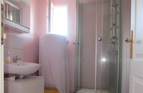 Saint-Cyprien Apartment | Studio 4 pers. in St-Cyprien between village and beaches on the coteradieuse site. Wi