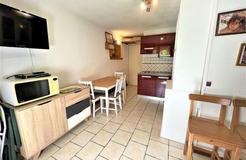 La Salle-les-Alpes Apartment | Studio 4 pers. rénové avec parking, à 500m des pistes - La Salle-les-Alpes - FR-1-330F-143