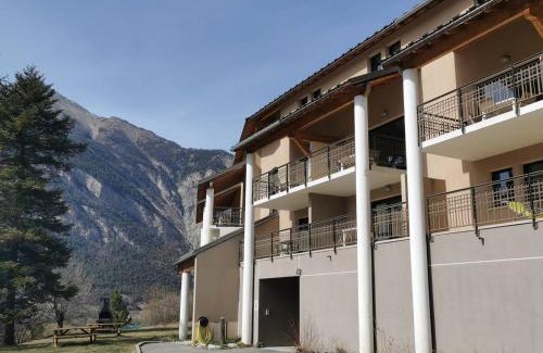 Jausiers Apartment | Studio 4 personnes avec piscine et sauna - Résidence Château des Magnans - Jausiers - FR-1-165B-45