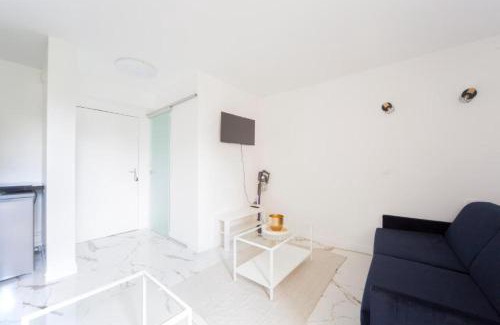 Bussy-Saint-Georges Apartment | STUDIO 4pers PROCHE GARE 10 MIN DISNEY