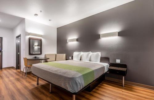 Montopolis Hotel | Studio 6 Austin Airport
