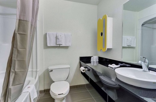 Belmont Hotel | Studio 6 Belmont, CA – San Francisco - Redwood
