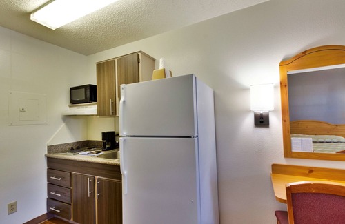 Lake Highlands Hotel | Studio 6 Dallas, TX - Garland - Northeast
