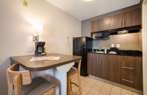 Gwinnett Place Hotel | Studio 6 Duluth, GA - Atlanta - Gwinnett Place