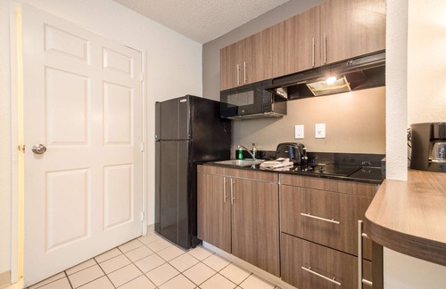Gwinnett Place Hotel | Studio 6 Duluth, GA - Atlanta - Gwinnett Place