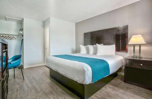 Albany Hotel | Studio 6 Suites - Albany, OR