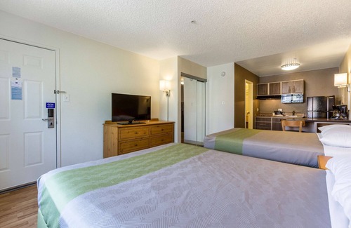 Tempe Hotel | Studio 6 Tempe, AZ