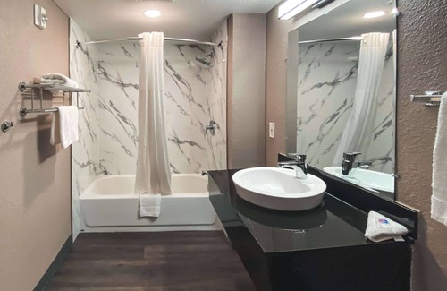 West Sacramento Hotel | Studio 6 West Sacramento, CA