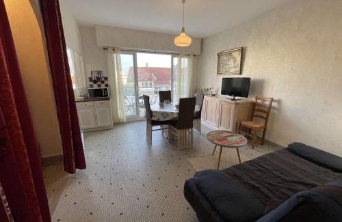 Saint-Jean-de-Monts Apartment | Studio alcôve 4 pers à 50m de la plage avec balcon et cave vélos, Saint-Jean-de-Monts - FR-1-224C-448