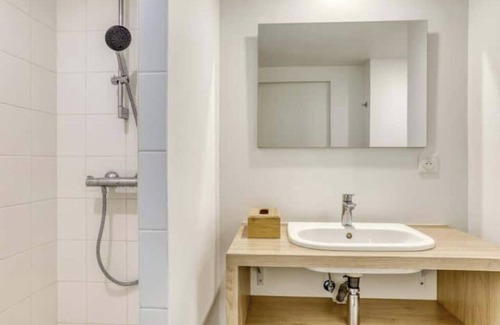 Annemasse Apartment | Studio Aloes Annemasse near train station 28m2