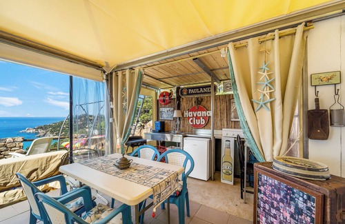 Torre delle Stelle Apartment | Studio Apartment "Sleeping Under The Stars" with Sea View, Private Terrace & Wi-Fi