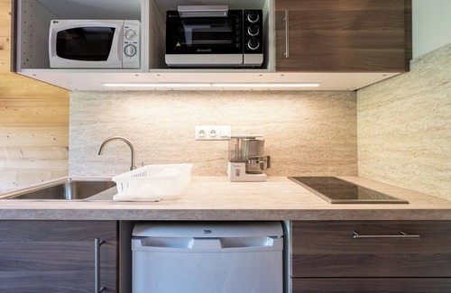 Cohennoz Apartment | Studio Apartment '15 - La Marmotte' with Mountain View, Balcony and Wi-Fi