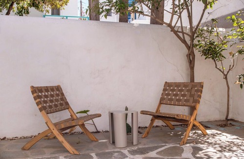 Paros Apartment | Studio Apartment '5' with Private Terrace, Wi-Fi and Air Conditioning