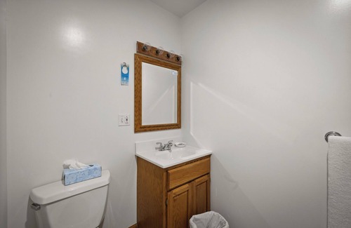 Moorcroft Apartment | Studio Apartment #6 In Moorcroft Wyoming Located Near Keyhole Lake
