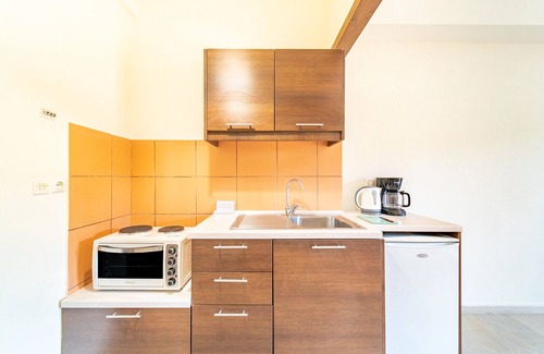 Agios Georgios Pagon Apartment | Studio Apartment "Angel's Studio 1" with Mountain View, Balcony & Wi-Fi