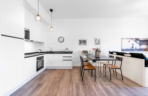 La Goleta Apartment | Studio Apartment "Céntrico Estudio Don Rodrigo" with Wi-Fi & Balcony