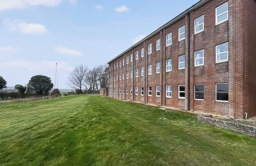 Hailsham Apartment | Studio Apartment 19 - UK48720