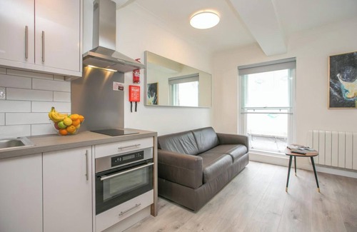 City Centre Dublin Apartment | Studio Apartment In The Heart of St Stephen Green