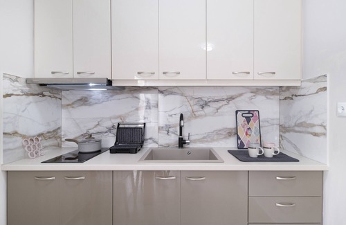 Perigiali Apartment | Studio Apartment 'K and A 4' with Mountain View, Wi-Fi and Air Conditioning