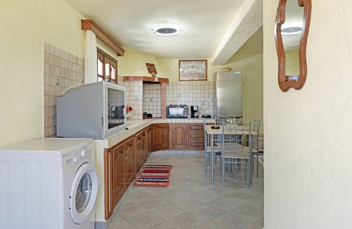 Leros Apartment | Studio Apartment 'Patela' with Sea View, Wi-Fi and Air Conditioning