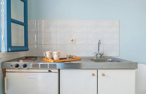 Diafani Apartment | Studio Apartment 'Triple No 1' with Sea View, Wi-Fi and Air Conditioning