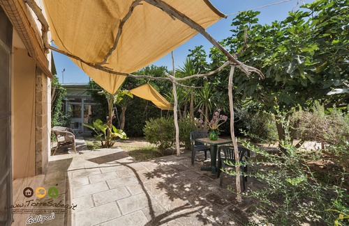 Il Monte Apartment | Studio Apartment with kitchenette, patio and private parking