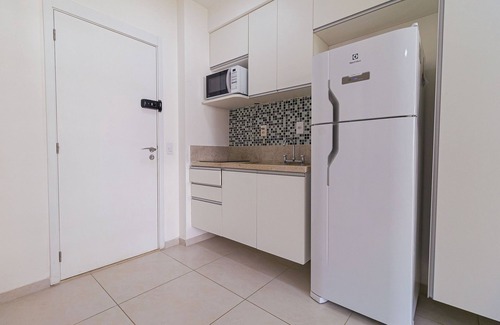 Consolacao House | Studio at Augusta st | 200mbps | garage | pool