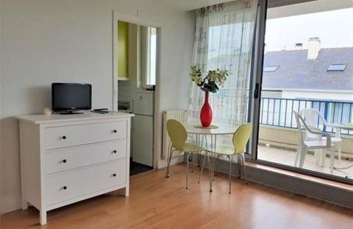 La Baule-Escoublac Apartment | Studio au pied de la plage à La Baule avec balcon et toutes commodités! - FR-1-392-158