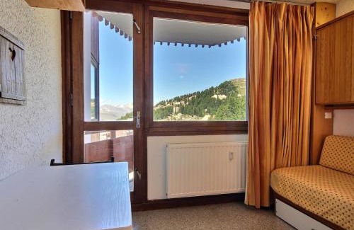 Plagne Centre Apartment | Studio au pied des pistes avec vue Mont-Blanc - FR-1-455-161