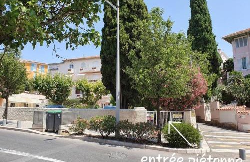 Bandol Apartment | Studio avec Grand Balcon- Résidence de Caractère