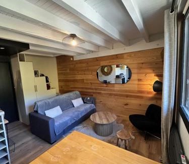 Les Claux Apartment | Studio avec mezzanine aménagée 2min des pistes, avec 1 chambre et 1 coin montagne