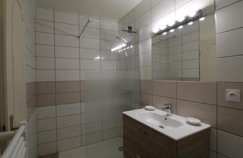 Collioure Apartment | Studio avec parking, terrasse ensoleillée et tennis à Collioure - FR-1-309-234