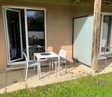 Equemauville Apartment | Studio avec piscine près d'Honfleur