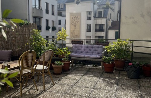Quartier de la Folie-Mericourt Apartment | Studio Avec une Grande Terrasse 35m2 au Coeur du 11eme Arrondissement de Paris