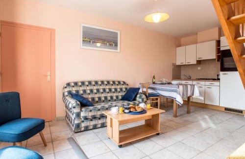Carnac Apartment | Studio Beaumer-1 by Interhome