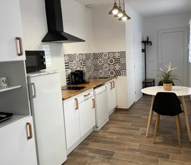 Scionzier Apartment | Studio bien situé & tout équipé dans une maison