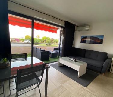 La Bocca Apartment | Studio bord de mer avec parking privé
