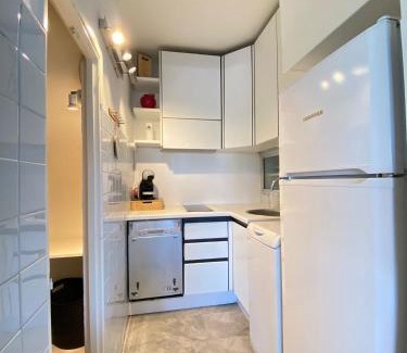 La Bocca Apartment | Studio bord de mer avec parking privé