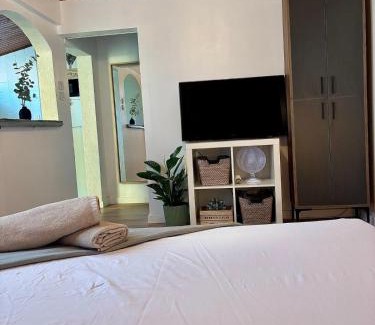 La Seyne-sur-Mer Apartment | Studio Bougainvillier