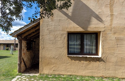 Santo Tome del Puerto Apartment | Studio 'Burro' with Mountain View and Private Garden