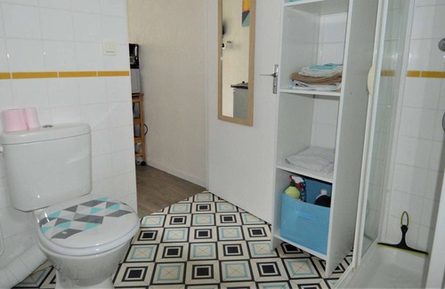 Arromanches-les-Bains Apartment | Studio by the sea and city center, Arromanches