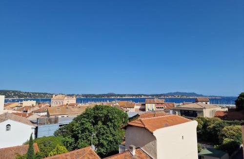 Bandol Apartment | Studio cœur de ville, proche des plages, vue mer