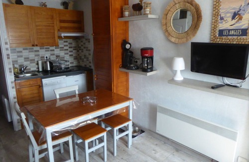 Les Angles Apartment | Studio Cabine 2 Adultes 2 Enfants Parking Wifi
