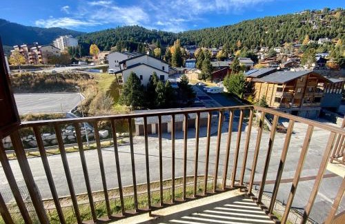 Les Angles Apartment | Studio cabine 21m², 5 pers, balcon, animaux admis, parking, proche commerces - FR-1-758-28