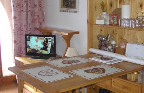 Valloire Apartment | Studio cabine 3 pers avec terrasse et parking - FR-1-263-154