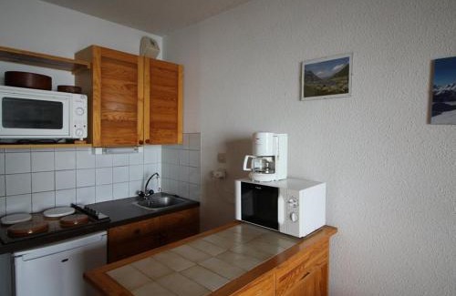 Auris Apartment | Studio cabine 4 pers, à 400m des pistes - Auris en Oisans - FR-1-297-52