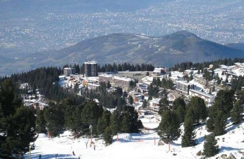 Chamrousse Apartment | Studio cabine 4 pers avec balcon, cuisine équipée, proche pistes et commerces à Chamrousse 1750 - FR-1-340-121