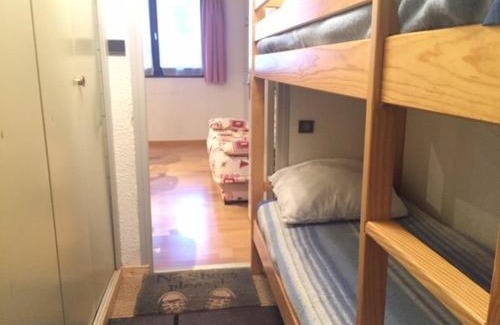 Risoul Apartment | Studio cabine 8 pers, Sud, pied de piste, centre station, proche commerces et ESF - FR-1-330-40