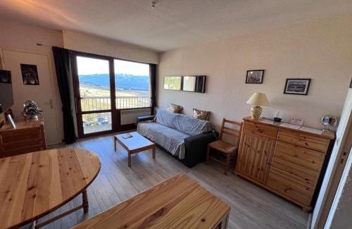 Les Angles Apartment | Studio cabine avec balcon, ascenseur et coin repas - FR-1-593-99